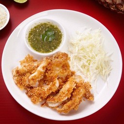 ไข่หมึกทอดราดน้ำจิ้มสับปะรดเเซ่บ / Fried Squid Eggs with Spicy Pineapple Sauce