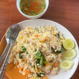 ข้าวผัดหมู