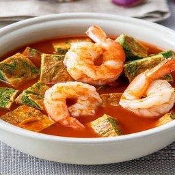 แกงส้มชะอมกุ้งหม้อไฟ