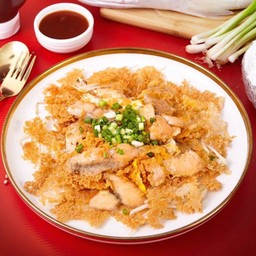 ปลากะพงทอดกรอบ / Crispy Fried Omelette with Seabass