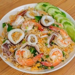 ข้าวผัดทะเล