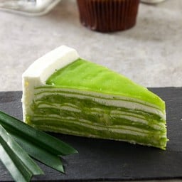 เครปเค้กมะพร้าวใบเตย