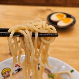 Ozawa Ramen สุขสวัสดิ์