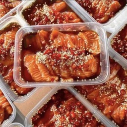 แซลมอนดอง