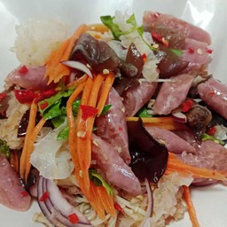 ยำเห็ดรวมแหนม