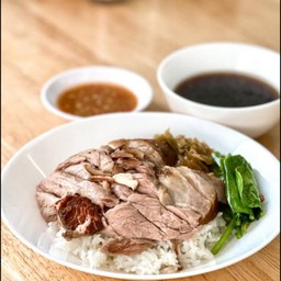 ข้าวขาหมู
