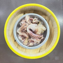 หนวดหมึกนึ่งซีฟู้ด