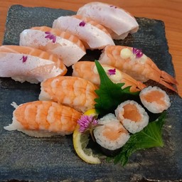 Mix sushi 5
