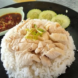 ข้าวมันไก่ต้ม