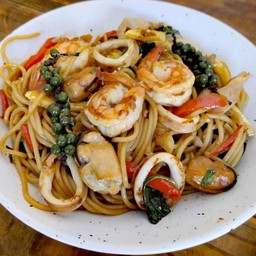 สปาเกตตี้ขี้เมาทะเล