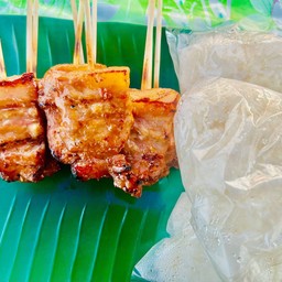 ชุดใหญ่จุใจหมูปิ้งย่าง 10 ไม้+ข้าวเหนียว 3 ถุง