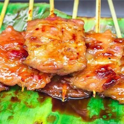 หมูปิ้งนมสด 5 ไม้