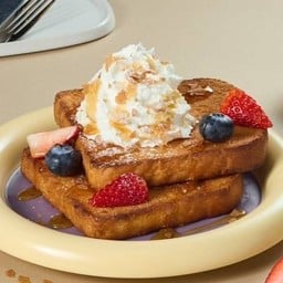 Maple Butter Toast with Fresh Berries