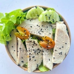 Sl18 สลัดผัก อกไก่ (กล่องกลมน้ำตาลเล็ก)