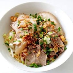 ก๋วยเตี๋ยวขาหมู