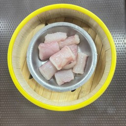 หนวดหมึกนึ่ง