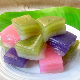 ขนมชั้นใบเตย