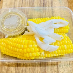 ข้าวโพด ราดน้ำกะทิ มะพร้าวอ่อน