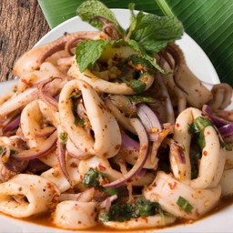 ลาบปลาหมึก