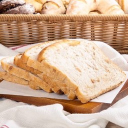 Milk Bread (แถว)