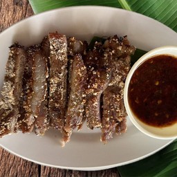 หมูคลุกฝุ่น