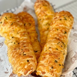 ปังTrio cheese -ใช้ชีส 3 ชนิด โรยเพื่อให้มีรสชาติที่หลายมิติ กลมกล่อมมากขึ้น🥰ปั