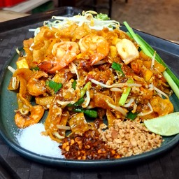 ผัดไทยกุ้งสด