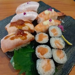 Mix sushi 2