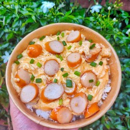 ข้าวไข่ข้นไส้กรอก