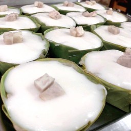 ตะโก้กะทิสด (เผือกกวน)