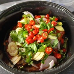 ยำปลากะป๋อง