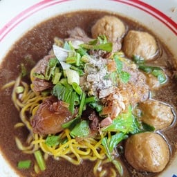 ป้าศรีก๋วยเตี๋ยวเนื้อ