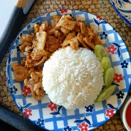 ข้าวกระเทียม