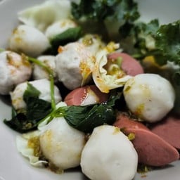 โลมาลูกชิ้นอร่อย