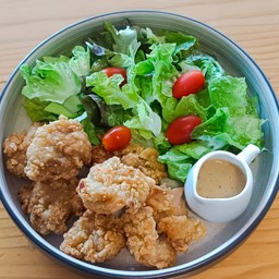 สลัดไก่คาราโอเกะ