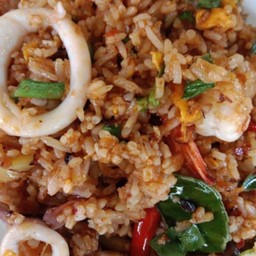 ข้าวผัดต้มยำทะเลเดือด