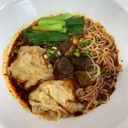 บะหมี่เกี๊ยวไก่เนื้อตุ๋น หม่าล่า