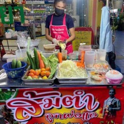 ร้านส้มตำลูกพ่อแล ตลาดด่านชั่ง