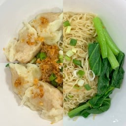 บะหมี่เกี๊ยวไก่ แห้ง