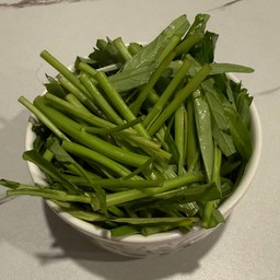 ผักบุ้ง Water spinach