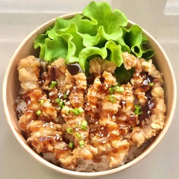 ข้าวไก่กรอบซอสเทอริยากิ