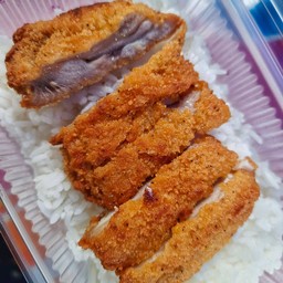 ข้าวสะโพกไก่กรอบ