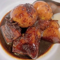 หมูฮ้องไข่พะโล