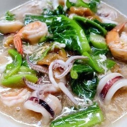 ราดหน้าทะเล