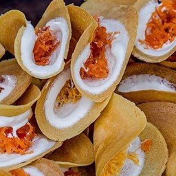 ขนมเบื้องกรอบ