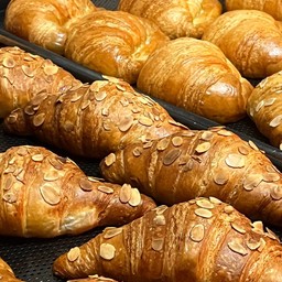 Chor: Grocery bakery