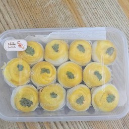 เปี๊ยะจิ๋วกุ้งแห้งไข่เค็ม