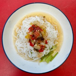 ขนมจีนบีบสดน้ำยาหวานเมืองเลย