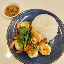 ข้าว+กุ้งผัดพริกขี้หนู
