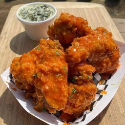 Hot Honey wings! (5ชิ้น)